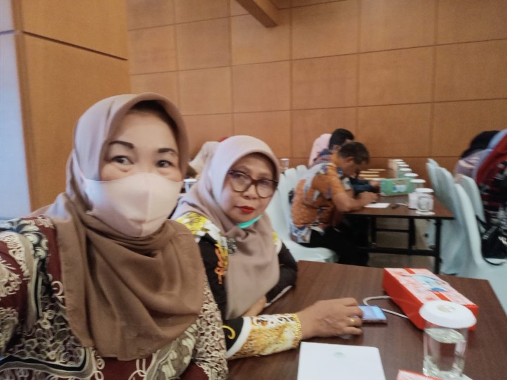 RADALGRAM RAPAT PENGENDALIAN PROGRAM. Oleh DPPKB