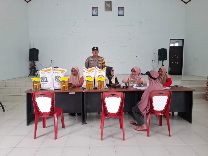 Pendistribusian Beras Buloq Medium 10Kg dan Minyak Goreng Merk MINYAKITA 2 Ltr. oleh Kemnterian Pangan Nasional.
