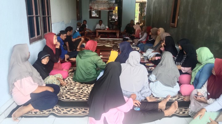 Kegiatan Rembug Warga di RT.1 Sindang Sari.