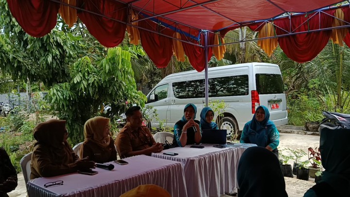 Peninjauan, perencanaan pembangunan POSYANDU DAN SISKAMLING di RT 09 jalan Dahlia.