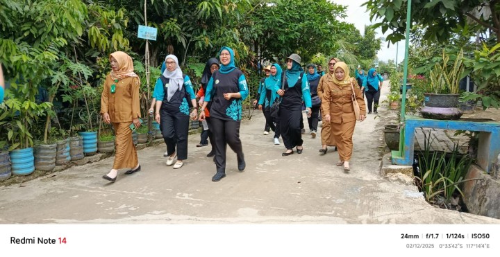 Peninjauan, perencanaan pembangunan POSYANDU DAN SISKAMLING di RT 09 jalan Dahlia.