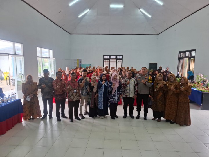Syukuran Kampung KB GEMA KENCANA Kelurahan Sindang Sari.