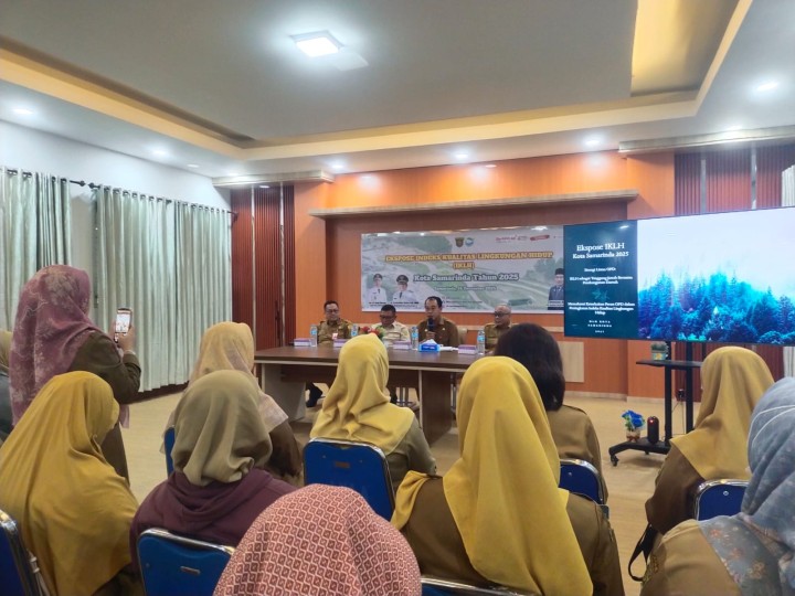 Ekspose Indeks Kualitas Lingkungan Hidup (KLH) Didepan OPD.