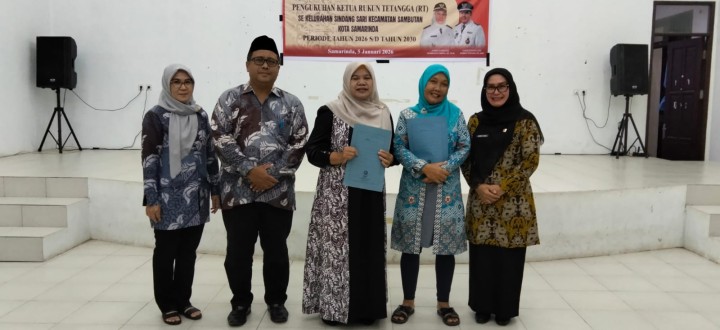 Pengukuhan Ketua RT terpilih dan Apresiasi serta pemberian penghargaan terhadap RT  dan pengurus PKK kelurahan Sindang sari yg purna tugas oleh camat sambutan, jajaran kelurahan,Bhabinkantibmas,Babinsa,ketua dan pengurus LPM,TPPKK ,Tokoh agama,tokoh masyarakat,para kader dan perwakilan warga masyarakat.