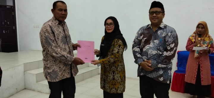 Pengukuhan Ketua RT terpilih dan Apresiasi serta pemberian penghargaan terhadap RT  dan pengurus PKK kelurahan Sindang sari yg purna tugas oleh camat sambutan, jajaran kelurahan,Bhabinkantibmas,Babinsa,ketua dan pengurus LPM,TPPKK ,Tokoh agama,tokoh masyarakat,para kader dan perwakilan warga masyarakat.