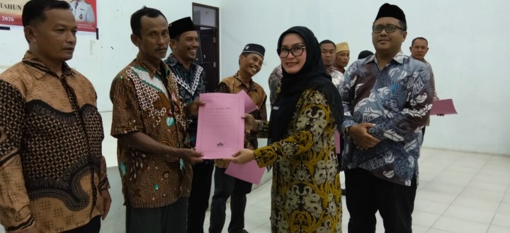 Pengukuhan Ketua RT terpilih dan Apresiasi serta pemberian penghargaan terhadap RT  dan pengurus PKK kelurahan Sindang sari yg purna tugas oleh camat sambutan, jajaran kelurahan,Bhabinkantibmas,Babinsa,ketua dan pengurus LPM,TPPKK ,Tokoh agama,tokoh masyarakat,para kader dan perwakilan warga masyarakat.