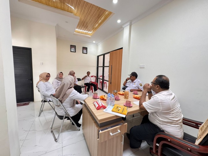 Rapat Koordinasi Pejabat Struktural di Hadiri Camat Sambutan