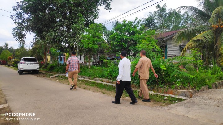 Peninjauan/ pengukuran ulang dari tim koperasi merah putih di kelurahan Sindang Sari.