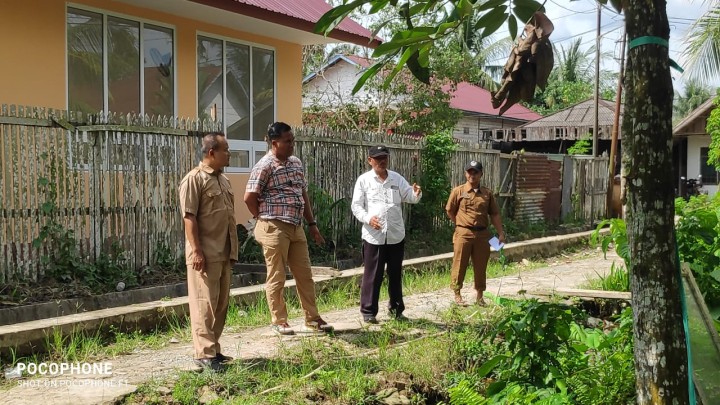 Peninjauan/ pengukuran ulang dari tim koperasi merah putih di kelurahan Sindang Sari.