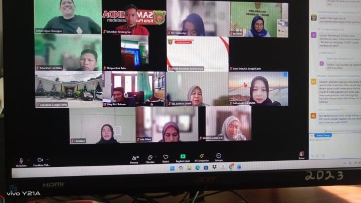 Mengikuti Kegiatan Meeting Zoom Bimtek Operator DTSN