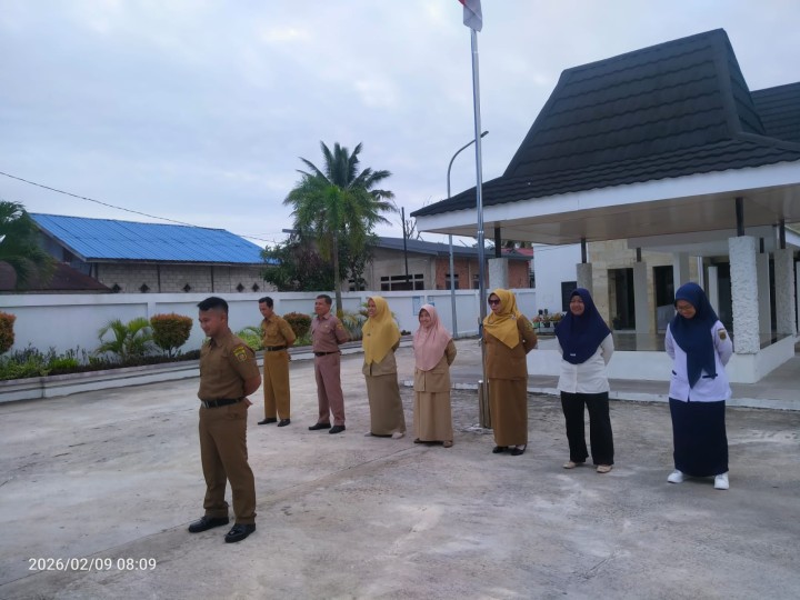 Rutinitas Apel Pagi di Pemerintahan Kelurahan Sindang Sari