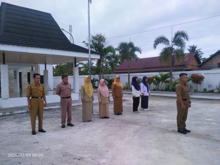 Rutinitas Apel Pagi di Pemerintahan Kelurahan Sindang Sari