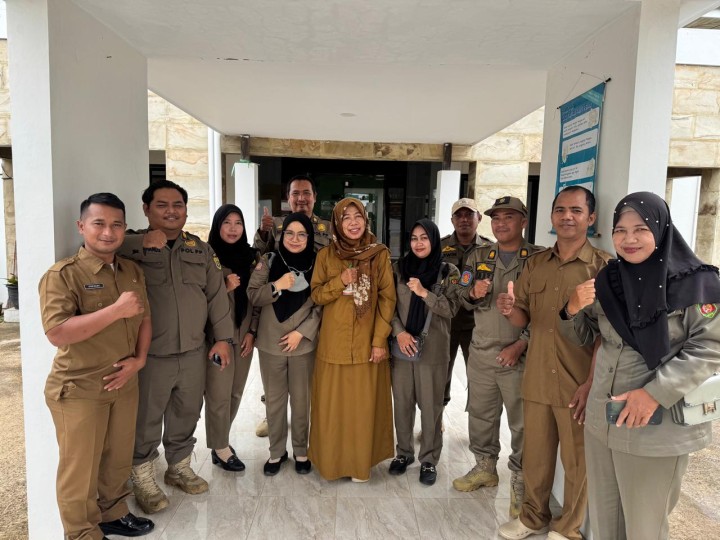 Kunjungan Satpol PP Kecamatan Sambutan.