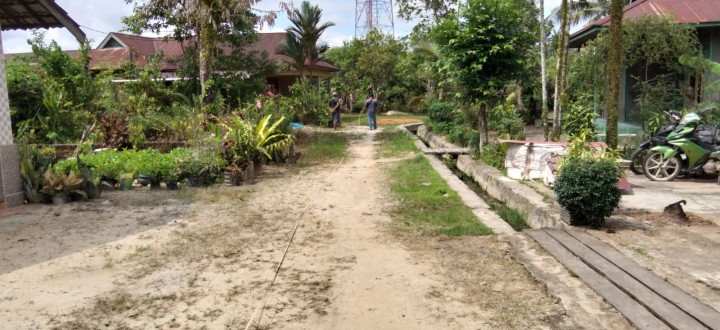 Pengukuran rencana relokasi pengerjaan sapras pelaksanaan kegiatan Probebaya di RT.1-10