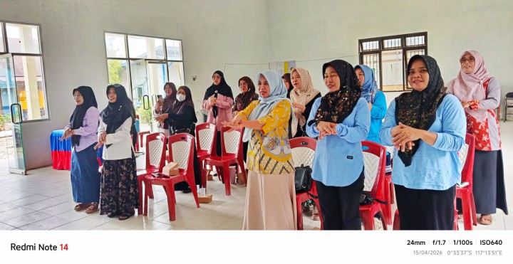 Sosialisasi pelatihan PHBS di Kelurahan Sindang Sari.