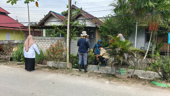 Pendampingan pengukuran tanah aset kelurahan oleh BPKAD lokus lahan Balai kelurahan,Lapangan Bola,serta lahan Kantor Kelurahan.