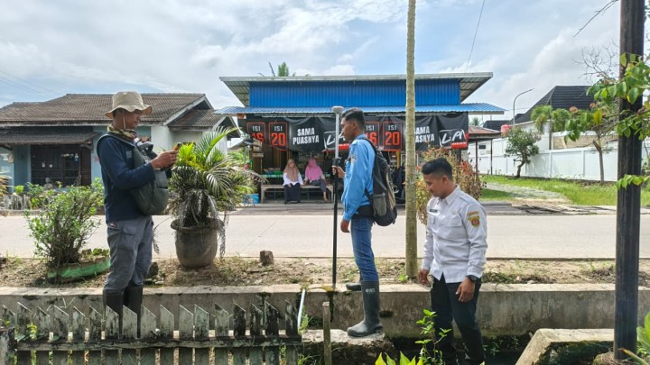 Pendampingan pengukuran tanah aset kelurahan oleh BPKAD lokus lahan Balai kelurahan,Lapangan Bola,serta lahan Kantor Kelurahan.