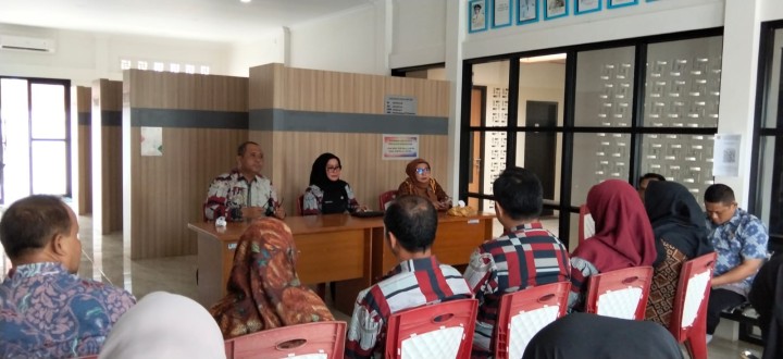 Kegiatan evaluasi kelurahan dan pembinaan K3.
