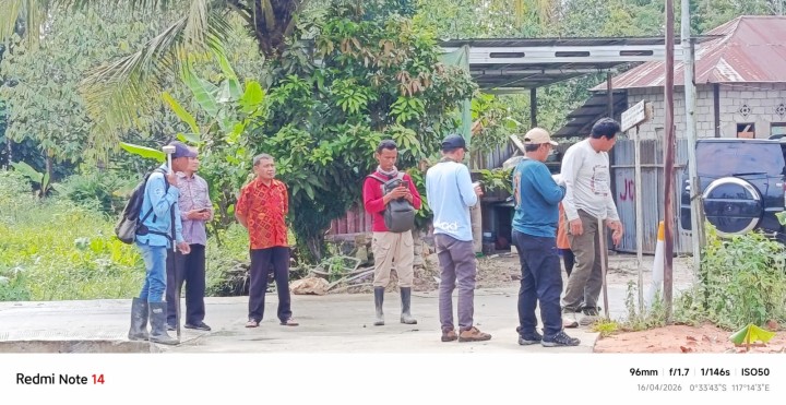 Pengukuran Lahan  yang akan di realisasikan bangunan Posyandu dan Pos