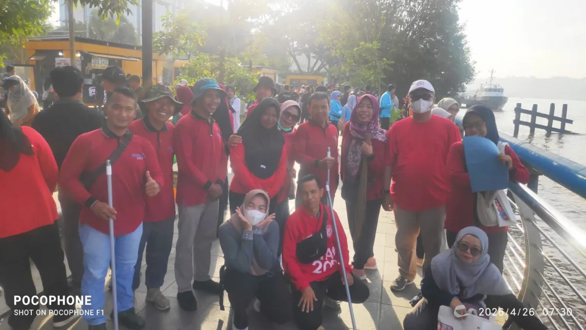 Gotong  Royong Teras Samarinda.