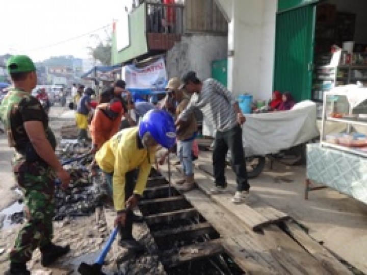 Kerja Bhakti / Jum'at Bersih  di Wilayah Kelurahan Sungai Dama