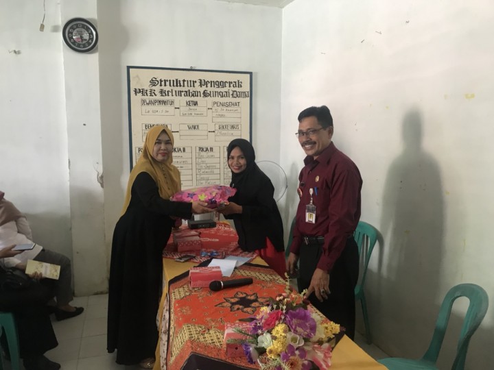 Pertemuan PKK dan Pelepasan Kasi Pemerintahan