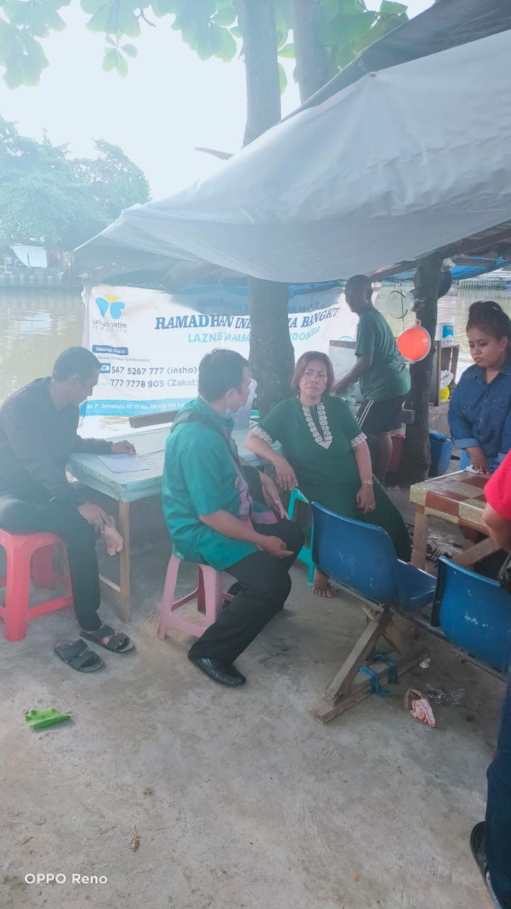 Mendata seluruh PKL di jalan tongkol dan pesut serta menghimbau dan menegur para PKL yang berjualan dijalur hijau sepanjang sungai karang mumus, kegiatan tersebut di ikuti oleh Lurah, Kasi Pemerintahan dan Kasi ekobang