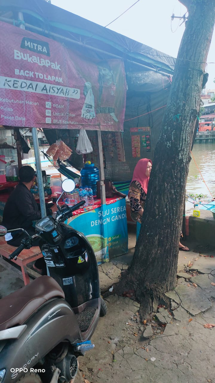 Mendata seluruh PKL di jalan tongkol dan pesut serta menghimbau dan menegur para PKL yang berjualan dijalur hijau sepanjang sungai karang mumus, kegiatan tersebut di ikuti oleh Lurah, Kasi Pemerintahan dan Kasi ekobang