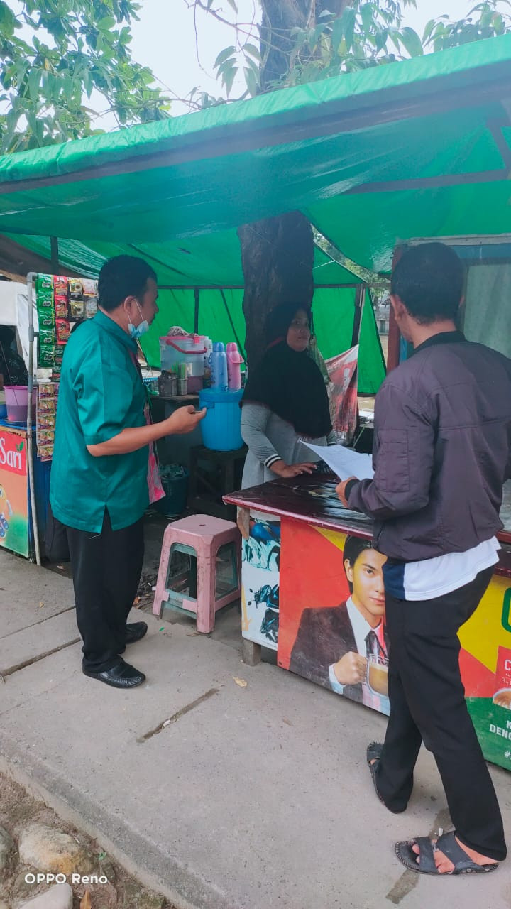 Mendata seluruh PKL di jalan tongkol dan pesut serta menghimbau dan menegur para PKL yang berjualan dijalur hijau sepanjang sungai karang mumus, kegiatan tersebut di ikuti oleh Lurah, Kasi Pemerintahan dan Kasi ekobang