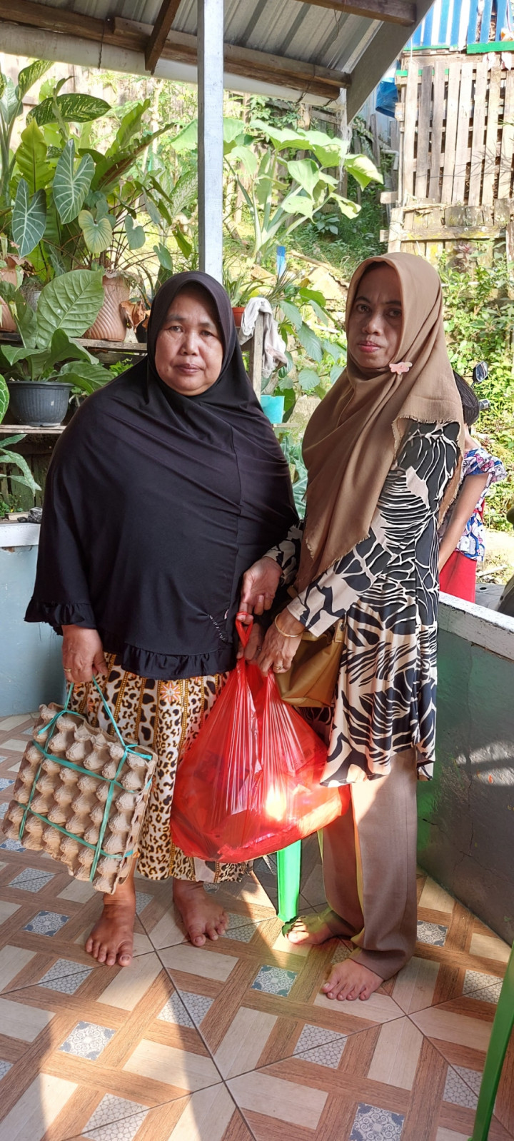 Pembagian sembako kegiatan probebaya anggaran perubahan di beberapa RT  Kelurahan Sungai Dama tahun 2022