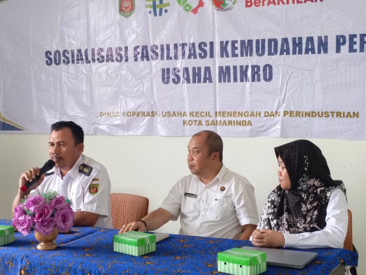 Kegiatan Sosialisasi Fasilitas Kemudahan Perizinan Usaha Mikro di Kelurahan Sungai Dama