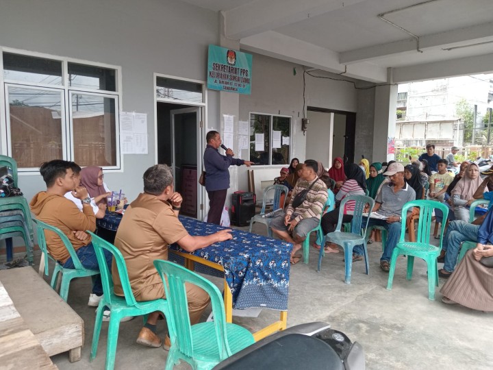Kegiatan Pembagian Sembako Oleh Pokmas 3