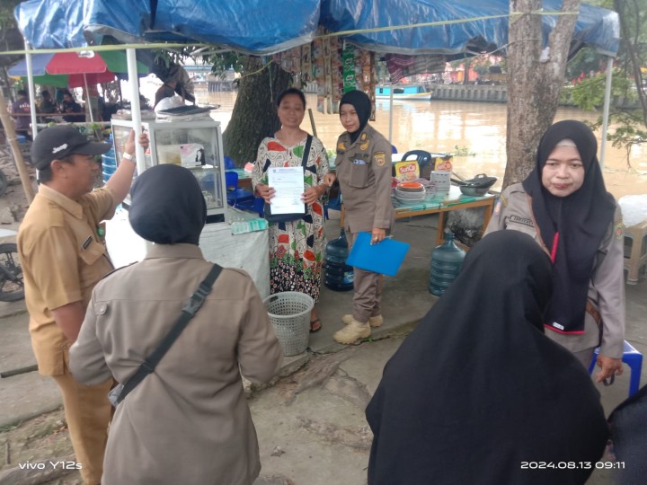 Monitoring dan Penataan PKL di Jalan Tongkol, Kelurahan Sungai Dama