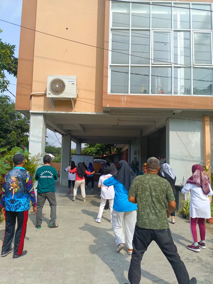 Semangat Sehat: Senam Jumat di Kelurahan Sungai Dama