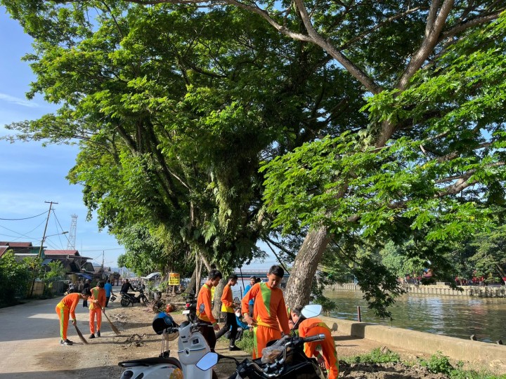 Giat Jum'at : Kerja Bakti Serempak Memperingati Hari Kesetiakawanan Nasional