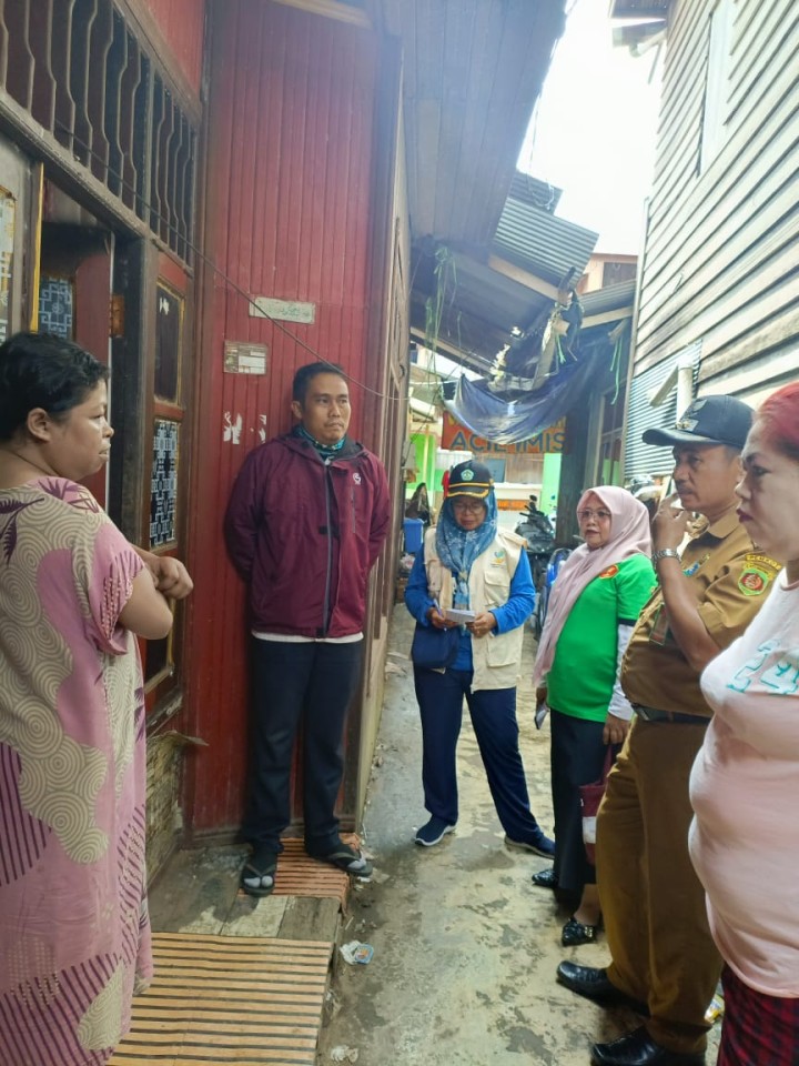 Lurah Sungai Dama Tinjau Proses Verifikasi Data Warga Miskin Ekstrem
