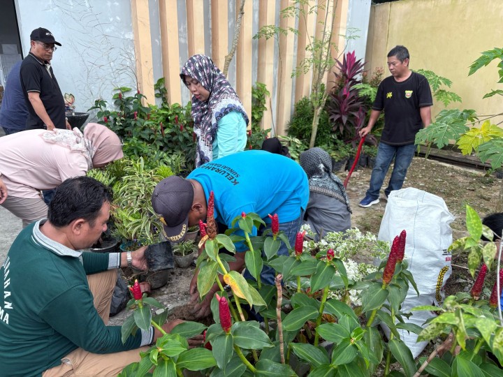 Kebersamaan Wujud Kepedulian: Gotong Royong Sungai Dama 2025