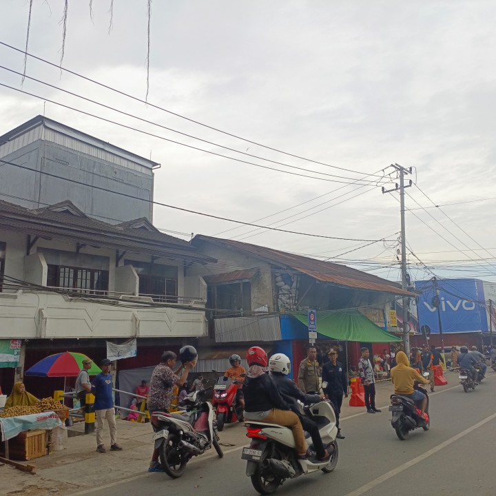 Pendampingan Parkir Liar Kawasan Pasar Sungai Dama
