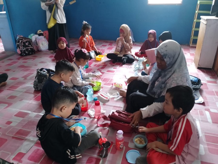 Kunjungan Ke TK GELATIK DAN TK CAHAYA MUSLIM Kelurahan Sungai Dama