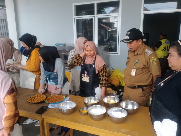 Kegiatan Probebaya Pelatihan Tata Boga Di Kelurahan Sungai Dama