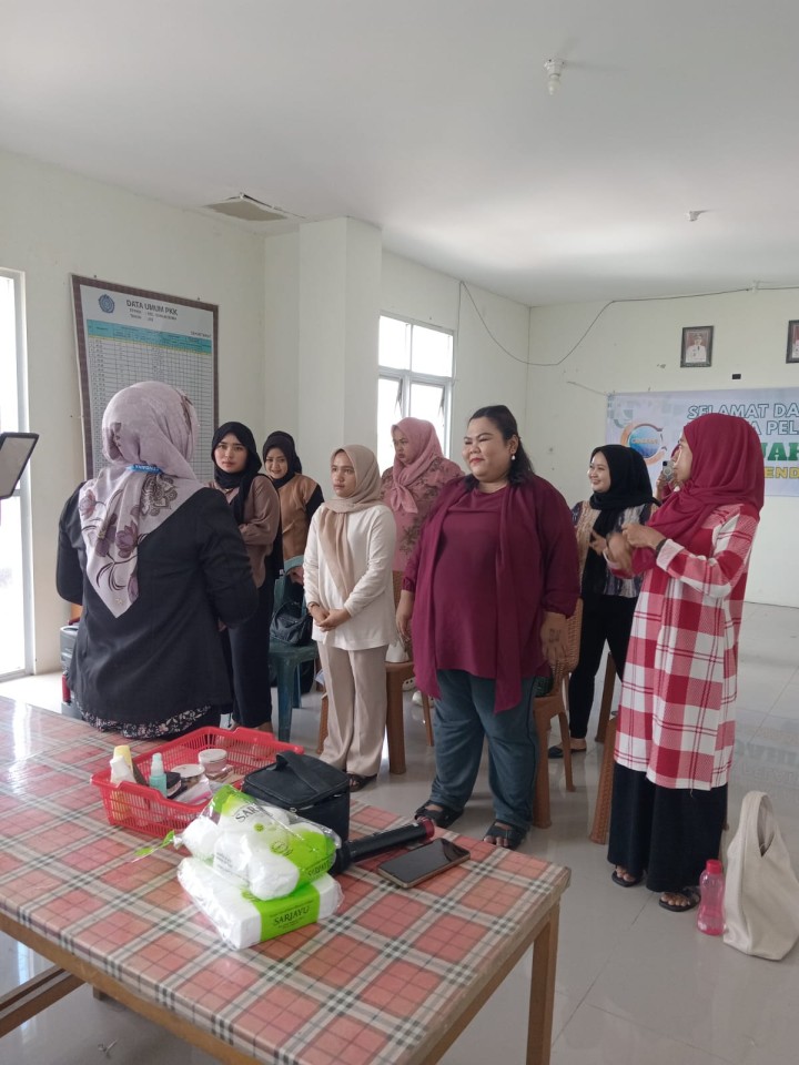 Kegiatan Probebaya Kelurahan Sungai Dama Pelatihan Tata Rias H-1