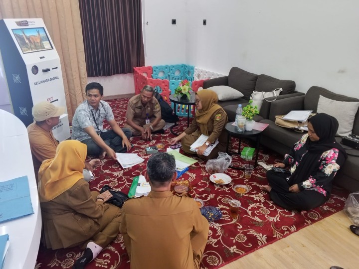 Rapat Koordinasi RT.29 Dan RT.30 Mengenai Probebaya Award Tahun 2024 Dan Dilaksanakan Tahun 2025