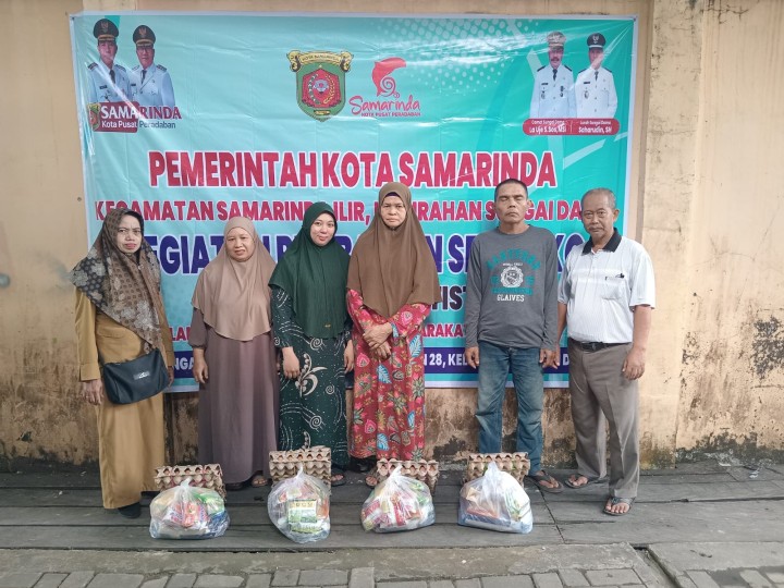 Penyerahan Sembako Rt,27 Dan Rt. 28