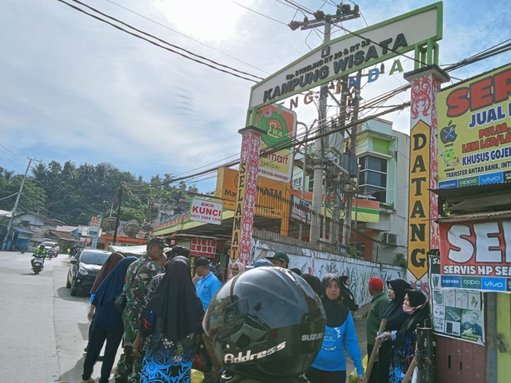 Tingkatkan Kesadaran Lingkungan: Lurah Sungai Dama Pimpin Apel Penyuluhan dan Aksi Bersih Massal
