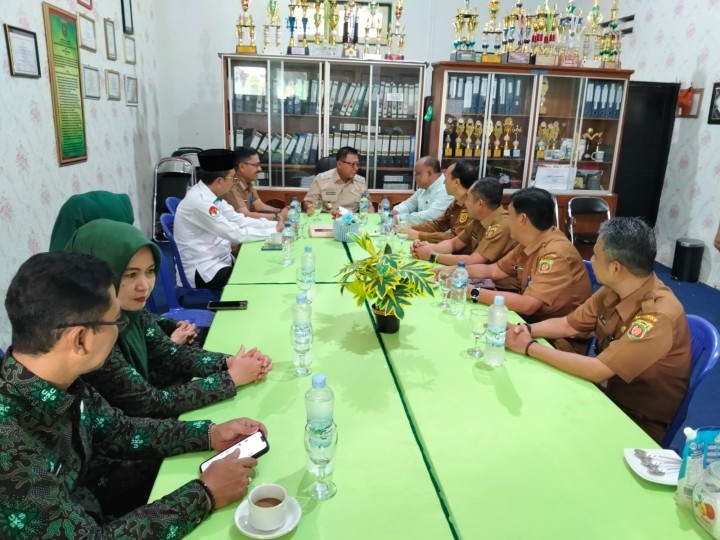 Pemberian Penghargaan Stratifikasi UKS/M Tahun 2025 di Kota Samarinda