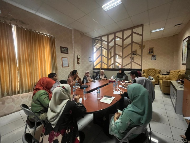 Kasi Ekobang Kelurahan Sungai Dama Hadiri Rapat Koordinasi Gotong Royong Kampung Salai dan Bank Ramli
