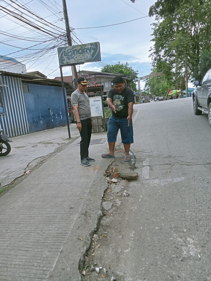 Kelurahan Sungai Dama Tindaklanjuti Laporan Warga Terkait Lubang Jalan di Jl. Pesut