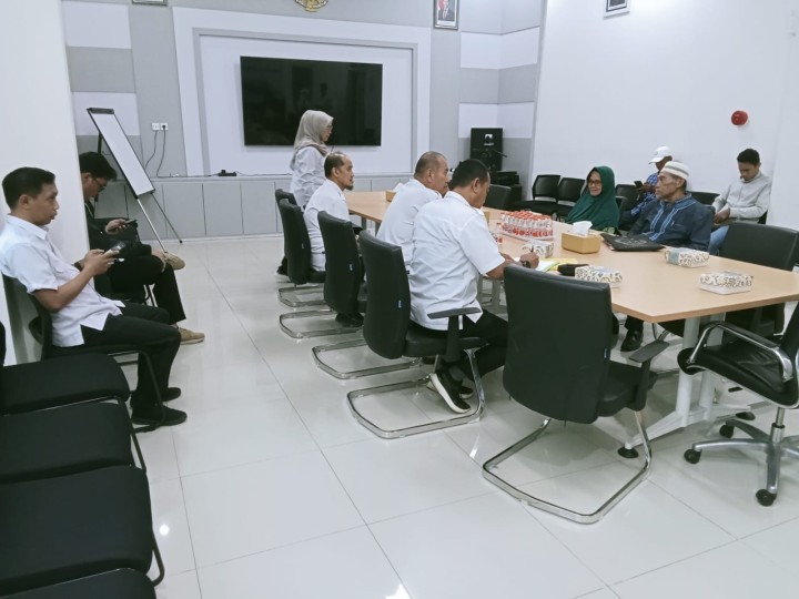 Staff Kelurahan Sungai Dama Hadiri Mediasi Permasalahan Tanah di Kantor Pertanahan Kota Samarinda