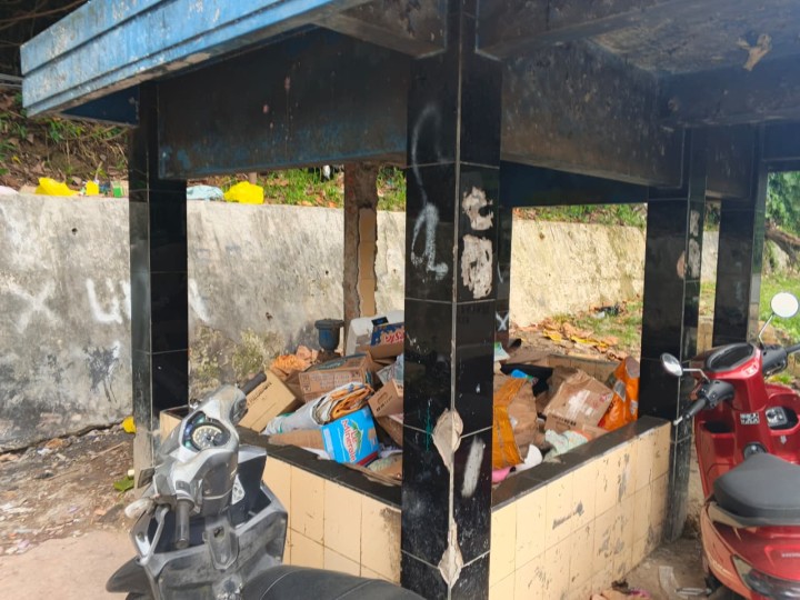 Lurah Sungai Dama, Kasi Pemerintahan Dan Staff  Monitoring TPS Gunung Mangga