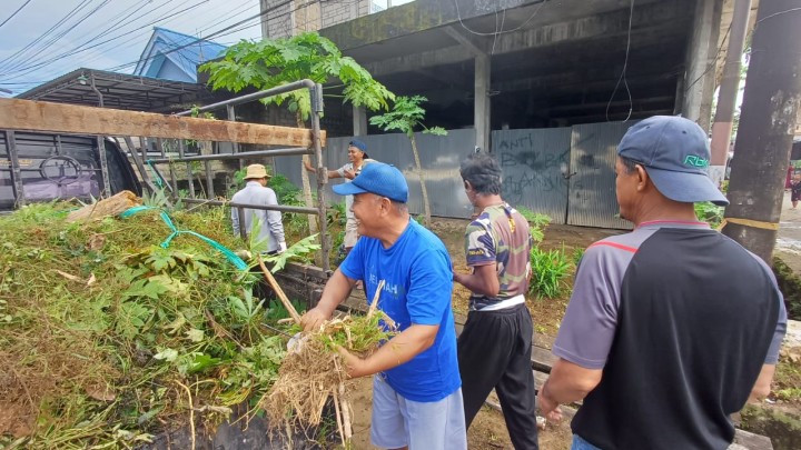 Kegiatan Kelurahan Sungai kapih Minggu Tanggal 17 November 2024